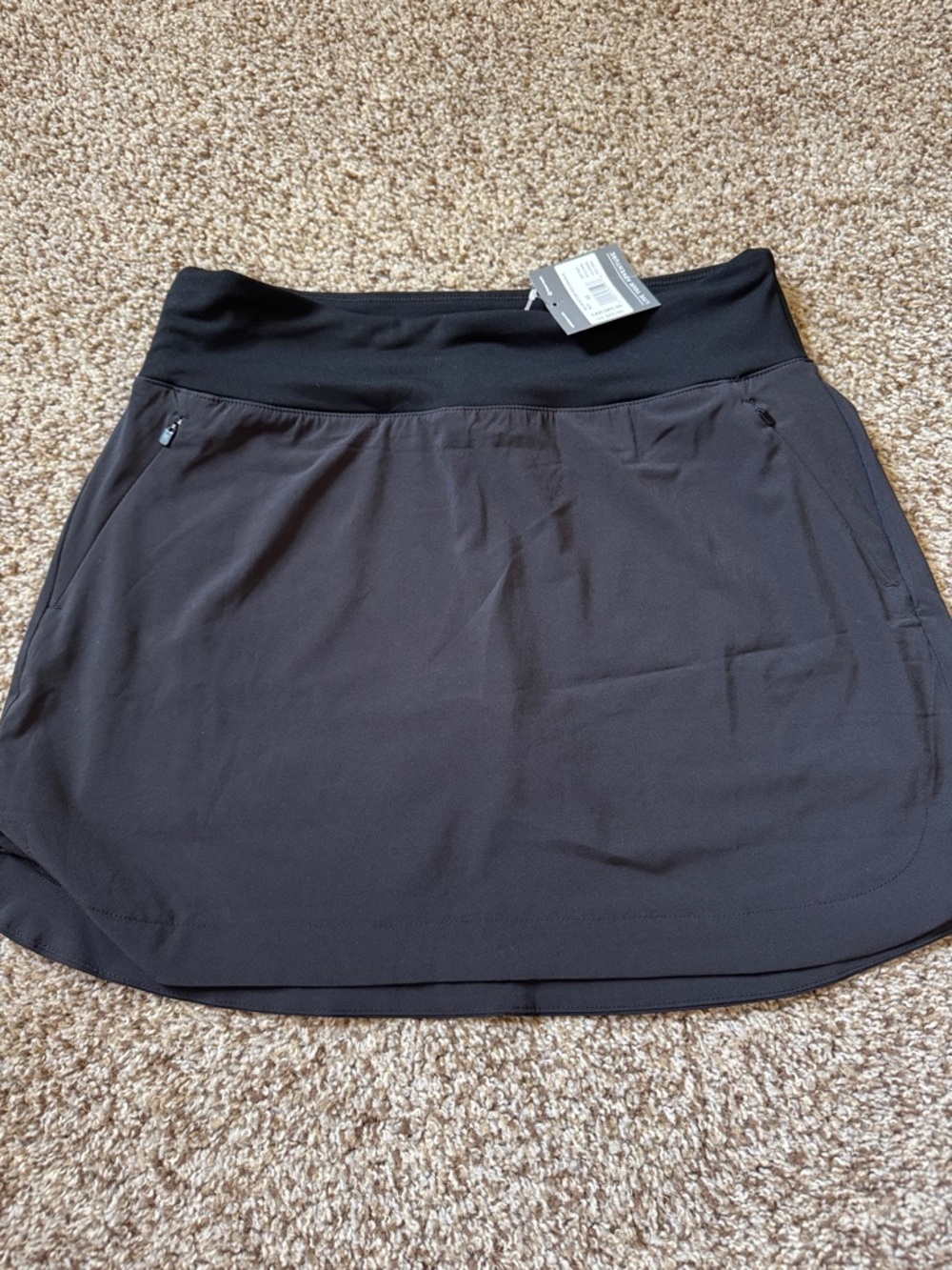 Eddie Bauer skort **NEW**